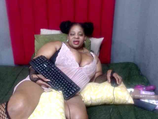 BustyBoobs webcam
