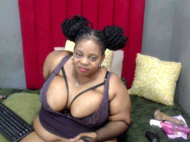 BustyBoobs webcam