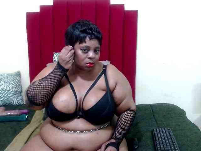 BustyBoobs webcam