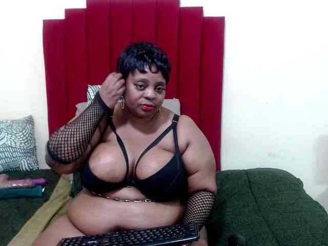 BustyBoobs webcam