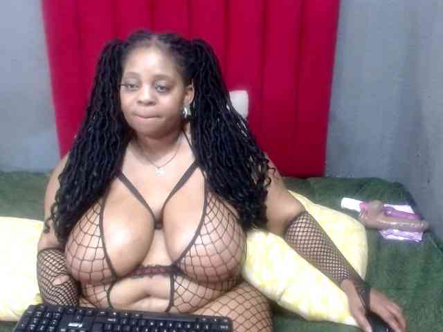 BustyBoobs webcam