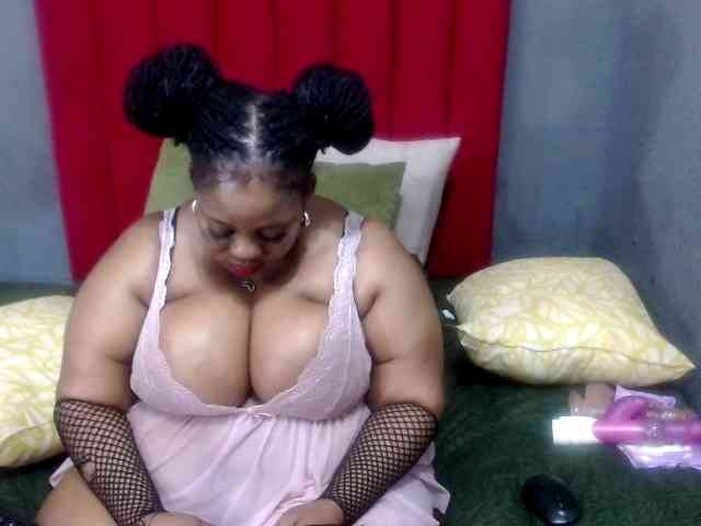 BustyBoobs webcam