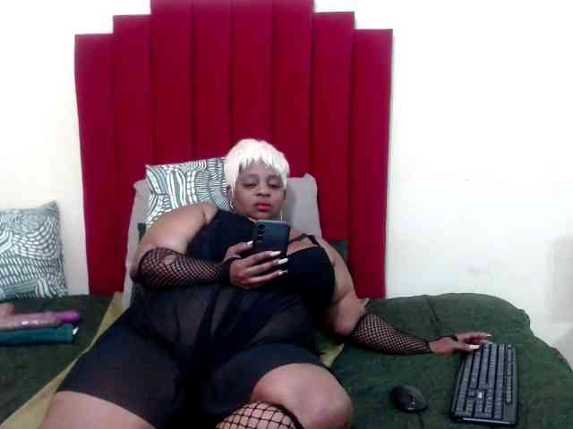 BustyBoobs webcam