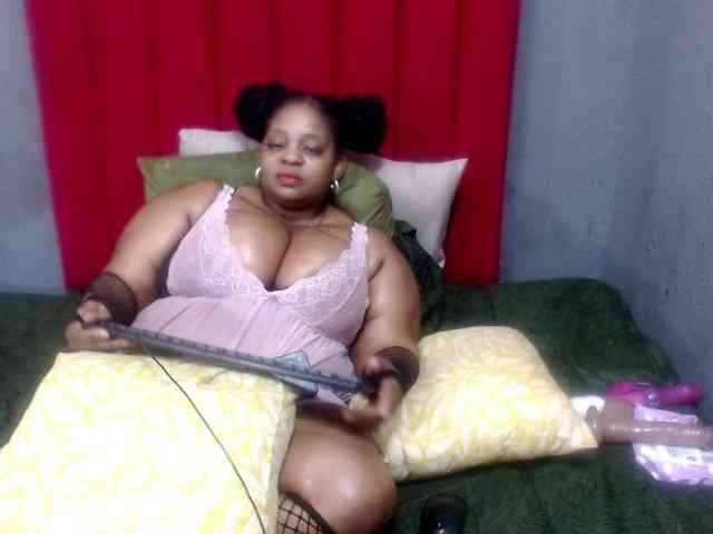 BustyBoobs webcam