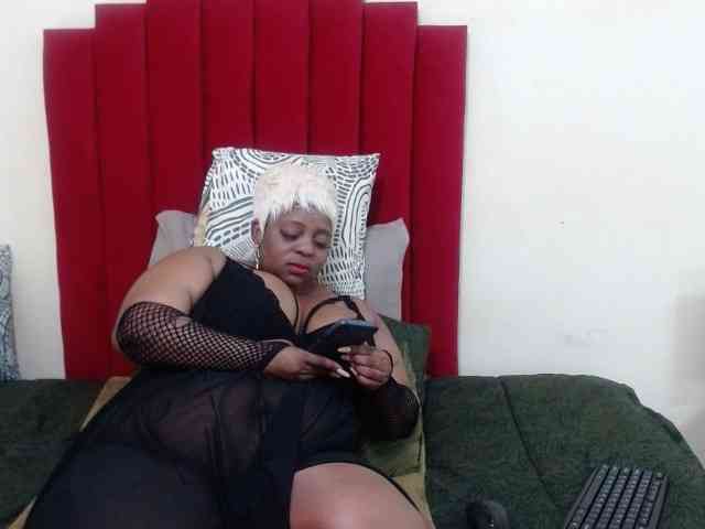 BustyBoobs webcam