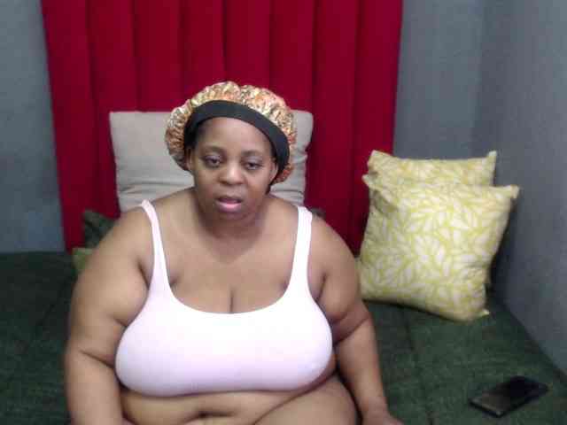BustyBoobs webcam