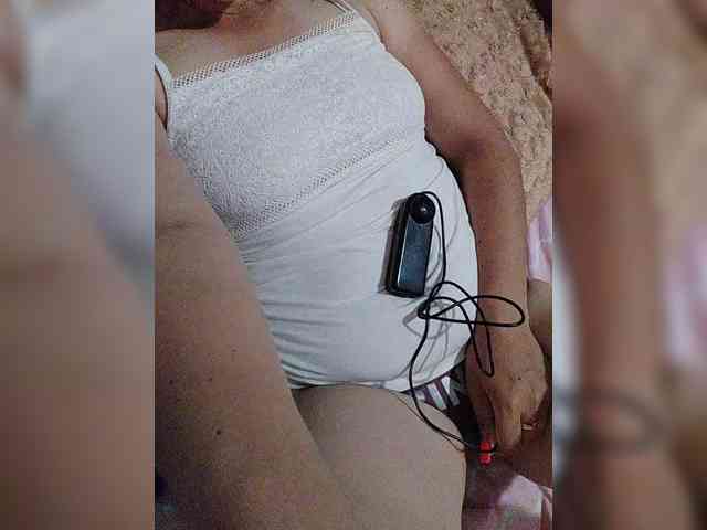 Sweet00Cherry webcam
