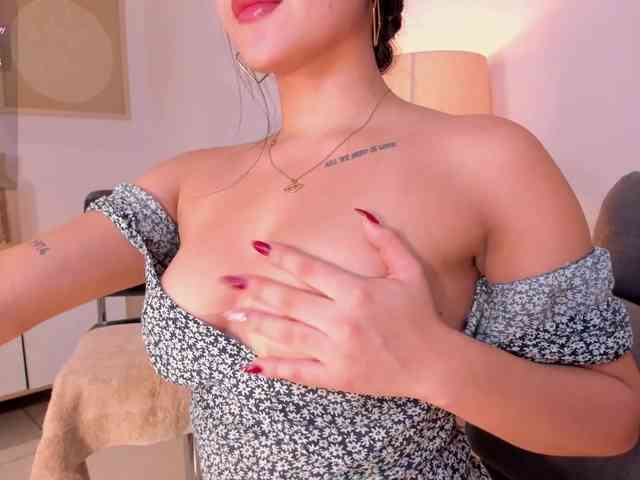 ValerySimmons webcam