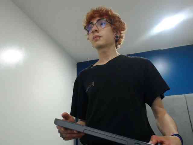 RoyJoestar Live Webcam on BongaCams