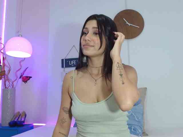 MariaJoseWalkerC webcam