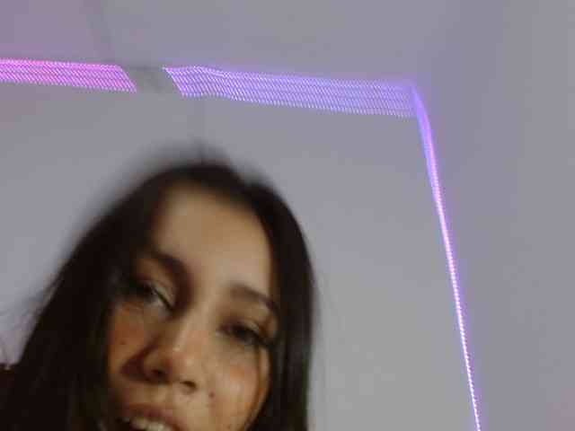 MariaJoseWalkerC webcam