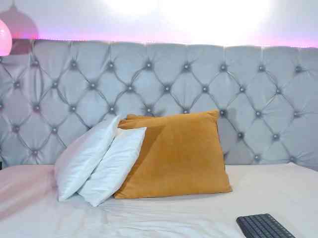 MariaJoseWalkerC webcam