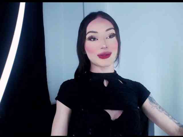 Decameron-Luxury Live Webcam on BongaCams