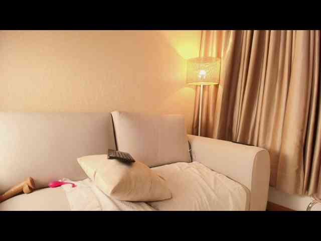 UrsulaBeaumont webcam