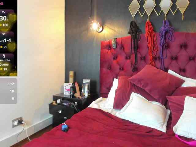 UrsulaBeaumont webcam
