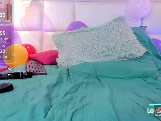 Lady-Madison webcam