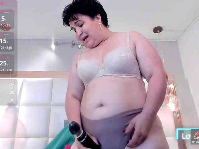 Lady-Madison webcam