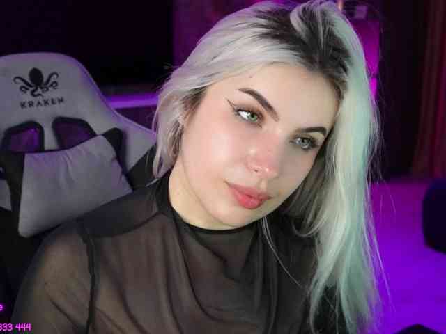 aminahaze webcam