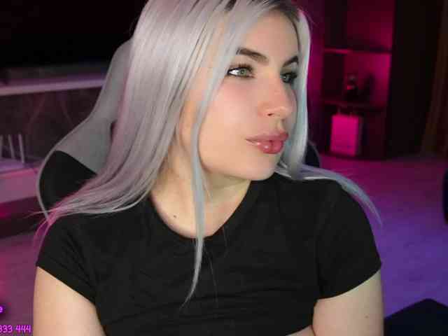 aminahaze webcam