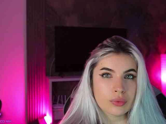 aminahaze webcam