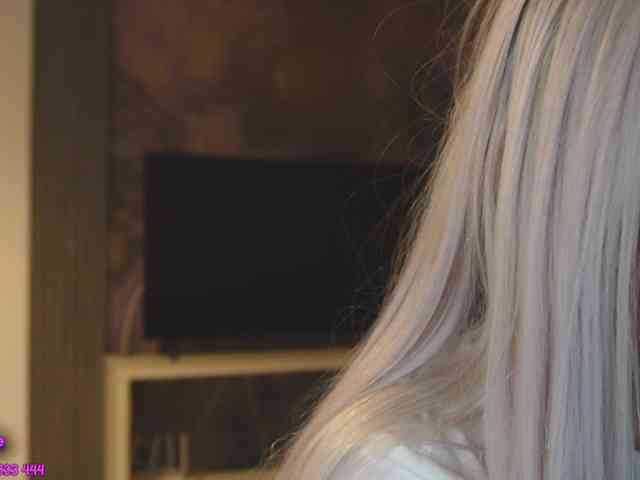 aminahaze webcam