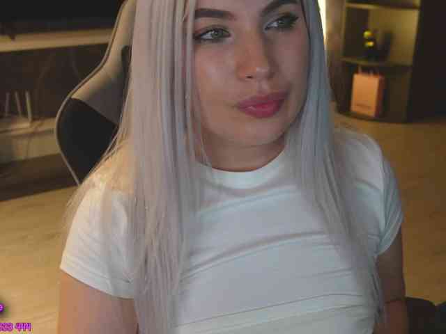 aminahaze webcam