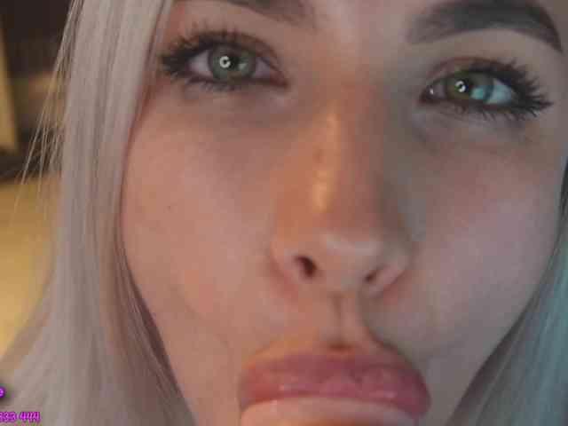 aminahaze webcam