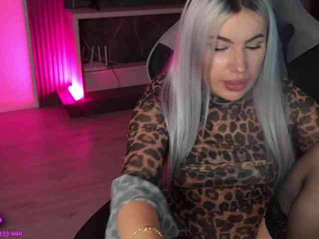 aminahaze webcam