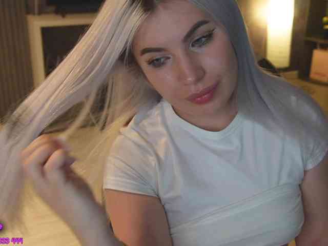 aminahaze webcam