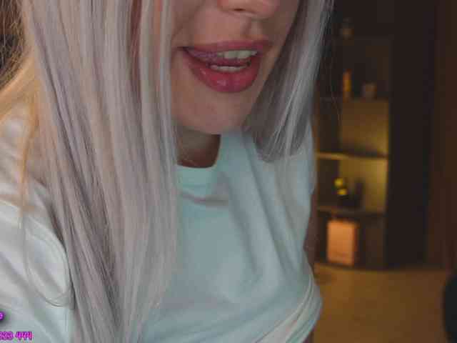 aminahaze webcam