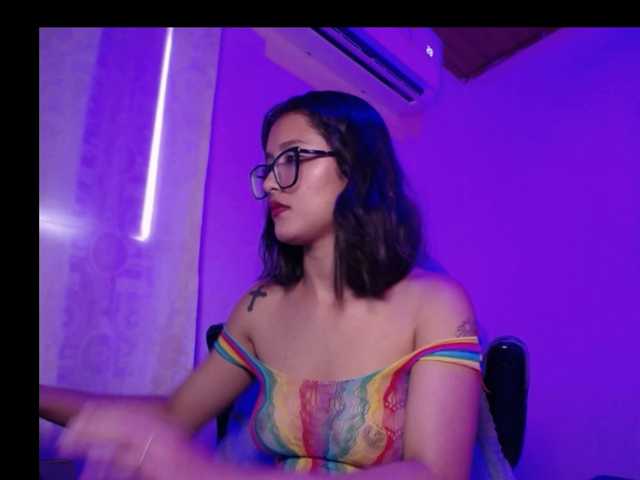 Hubena-tgn webcam bongacams model stream image