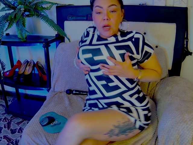 Mommy-pervert webcam