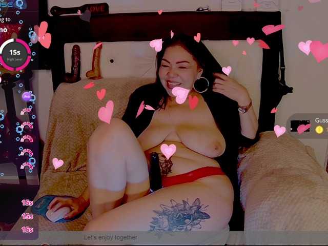 Mommy-pervert's BongaCams show and profile