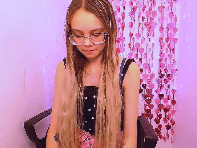 LollyPolly's BongaCams show and profile