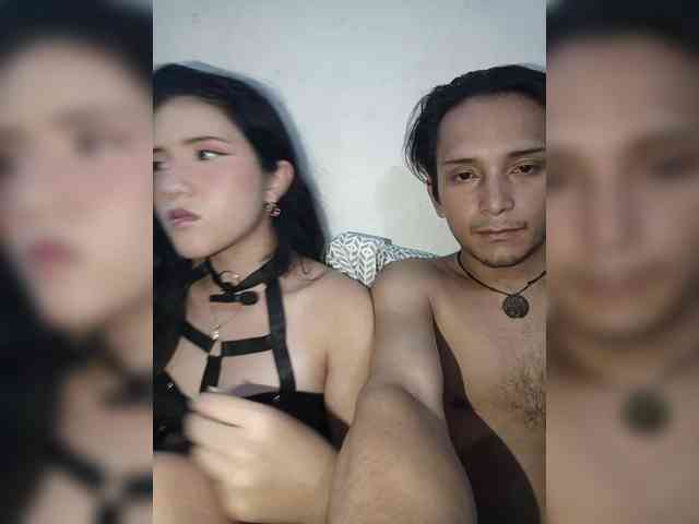 Kitty-midnight webcam