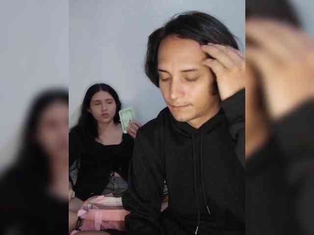 Kitty-midnight webcam