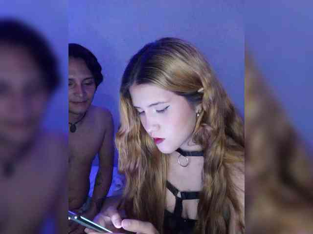 Kitty-midnight webcam