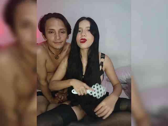 Kitty-midnight webcam