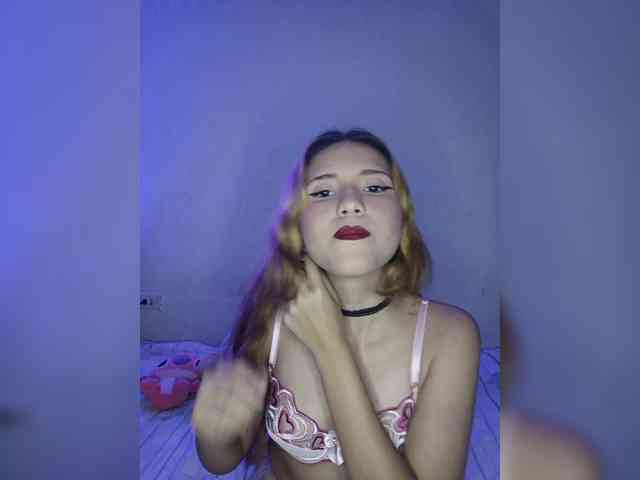 Kitty-midnight webcam