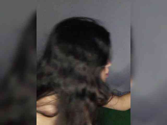 Kitty-midnight webcam