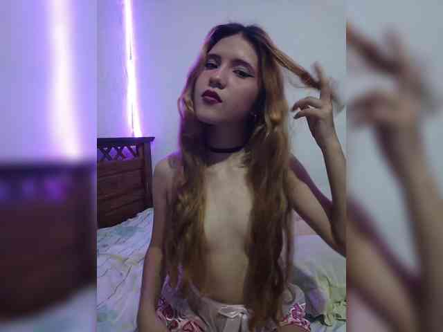 Kitty-midnight webcam