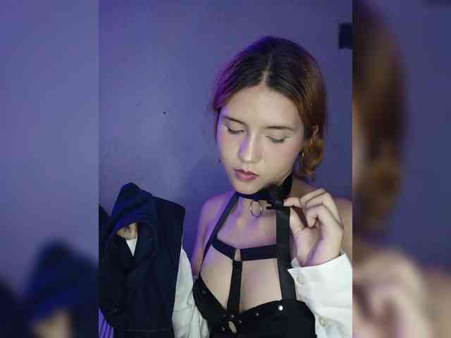 Kitty-midnight webcam