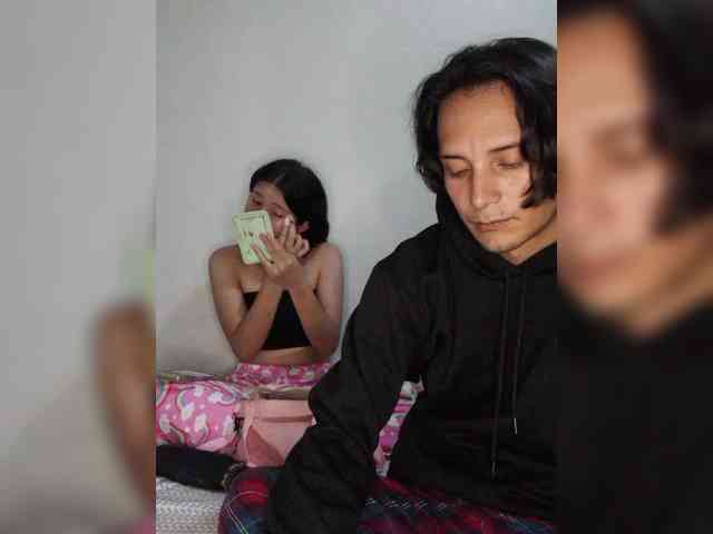 Kitty-midnight webcam