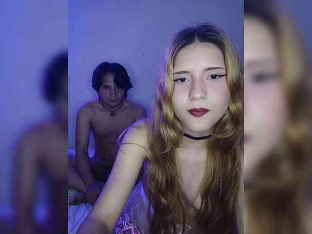 Kitty-midnight webcam