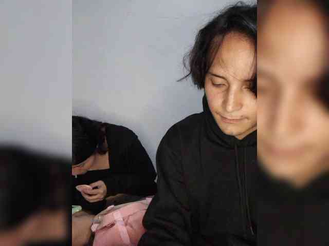 Kitty-midnight webcam