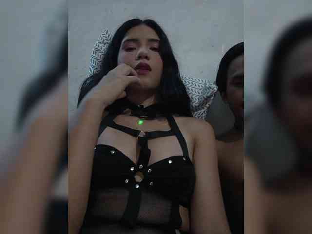Kitty-midnight webcam