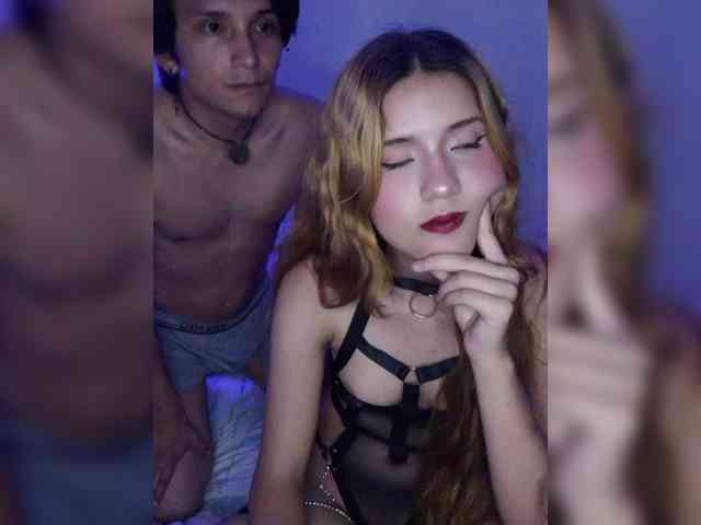 Kitty-midnight webcam