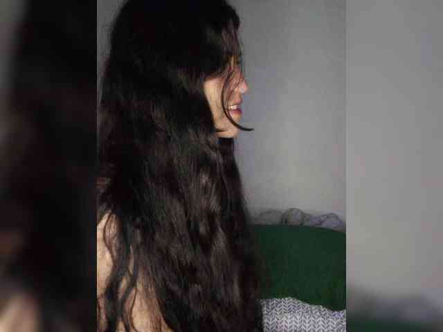 Kitty-midnight webcam