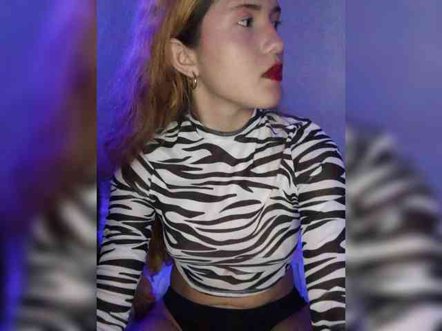 Kitty-midnight webcam