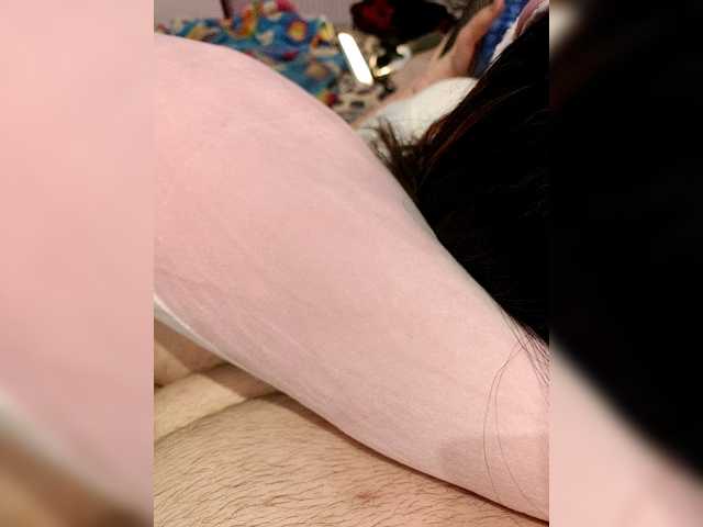 Karinasky's BongaCams show and profile